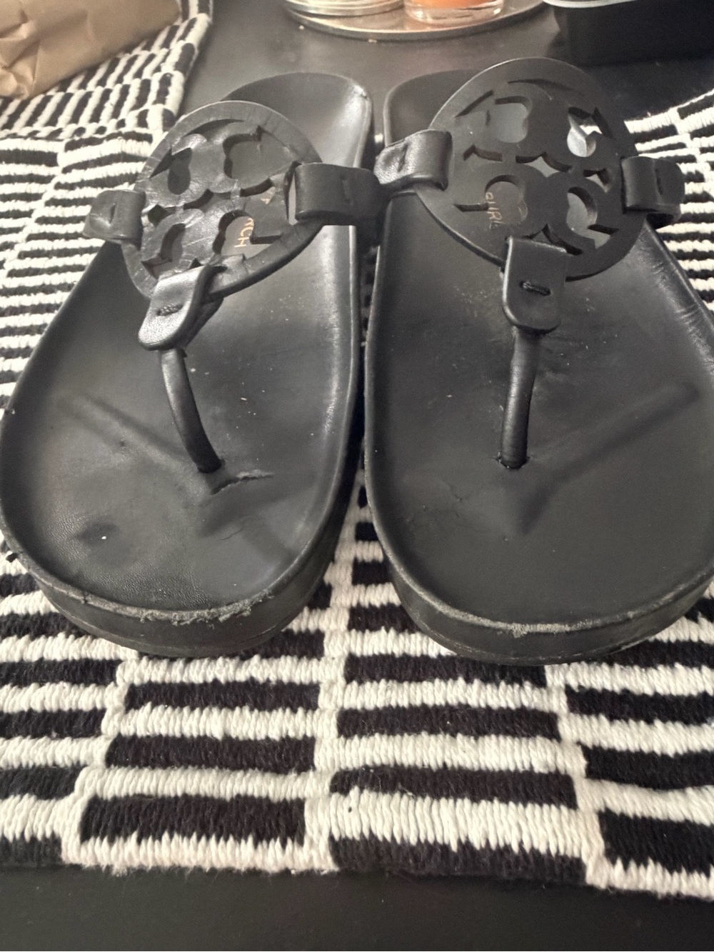 Tory Burch Black Miller Cloud Logo Thong Sandal, Size 8.5 - Picture 7 of 16
